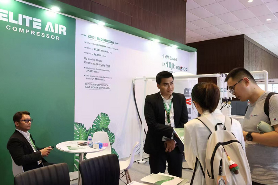 Jiangsu Luoming Foreign Trade Business Manager besökte tillverkning Indonesia Exhibition